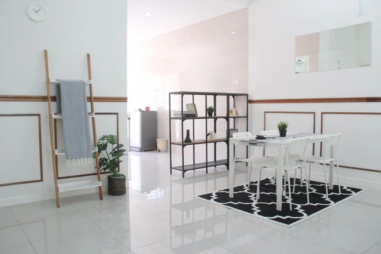 Apartment Hfhut Homestay @ 10Minklia, Sepang Malaysia